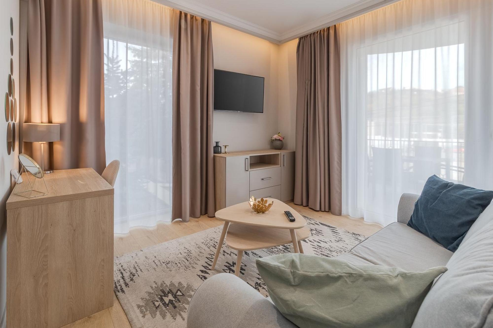 Dozsa Residence Орадя Экстерьер фото